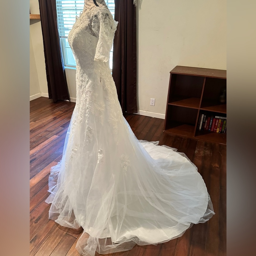David’s Bridal by Jewel wedding dress